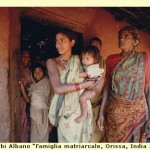 Sgarbi Albano  -Famiglia matriarcale- Orissa, India 1997-  copia